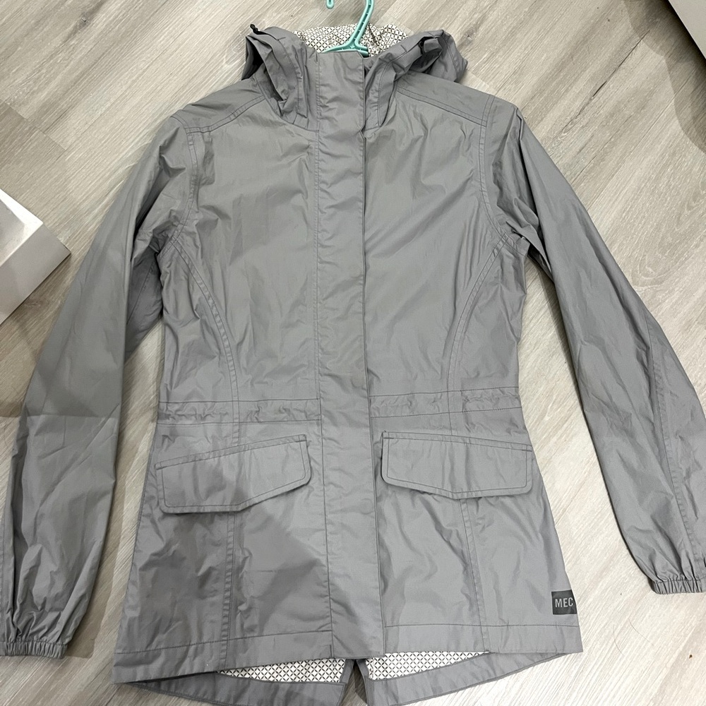 MEC Women’s Grey Rainjacket, Size XS